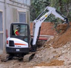 मिनी एक्सकेवेटर Bobcat E35