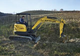 मिनी एक्सकेवेटर New Holland E37C