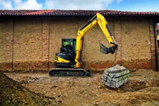 मिनी एक्सकेवेटर New Holland E50B SR
