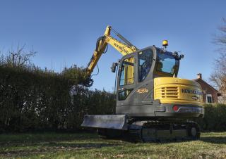 मिनी एक्सकेवेटर New Holland E57C