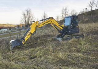 क्रॉलर एक्सकेवेटर New Holland E60C