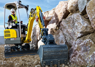 मिनी एक्सकेवेटर Wacker Neuson EZ17