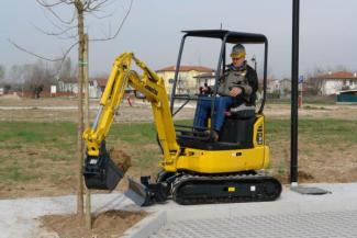 मिनी एक्सकेवेटर Komatsu PC18MR-2