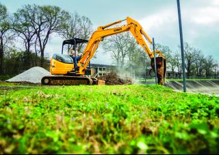 मिनी एक्सकेवेटर Kobelco SK 55 SRX 6