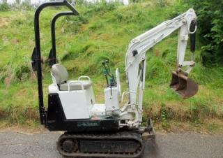 मिनी एक्सकेवेटर Takeuchi TB 007