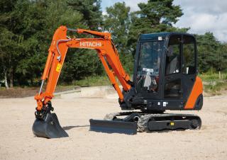 मिनी एक्सकेवेटर Hitachi ZX 27-3