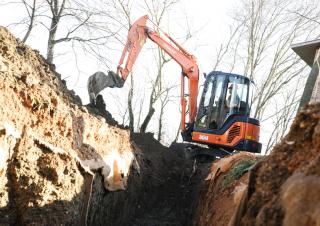 मिनी एक्सकेवेटर Hitachi ZX 50 U-2