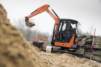 मिनी एक्सकेवेटर Hitachi ZX38U-5A