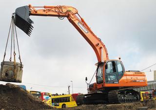 क्रॉलर एक्सकेवेटर Doosan DX 225 LC