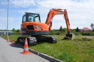 क्रॉलर एक्सकेवेटर Doosan DX 85 R 3