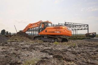क्रॉलर एक्सकेवेटर Doosan DX255NLC-3
