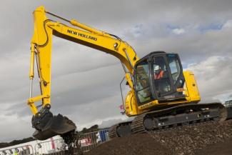 क्रॉलर एक्सकेवेटर New Holland E140C SR LC
