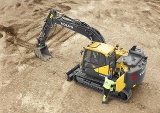 क्रॉलर एक्सकेवेटर Volvo EC140ELM