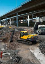 क्रॉलर एक्सकेवेटर Volvo EC220DL