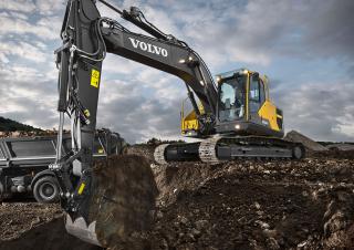 क्रॉलर एक्सकेवेटर Volvo EC220ENH