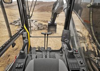क्रॉलर एक्सकेवेटर Volvo EC480EL