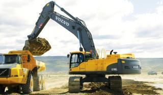क्रॉलर एक्सकेवेटर Volvo EC700CLD