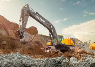 क्रॉलर एक्सकेवेटर Volvo EC750E