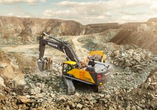 क्रॉलर एक्सकेवेटर Volvo EC750E