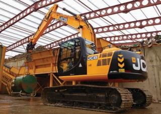 क्रॉलर एक्सकेवेटर JCB JS190LC