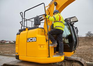 क्रॉलर एक्सकेवेटर JCB JZ 140 LC
