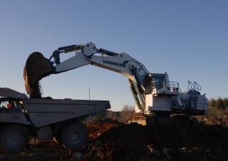 क्रॉलर एक्सकेवेटर Liebherr R 9150 B 