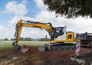 क्रॉलर एक्सकेवेटर Liebherr R 920 Compact
