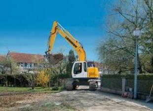 क्रॉलर एक्सकेवेटर Liebherr R 924 Compact