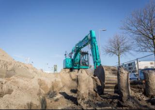 क्रॉलर एक्सकेवेटर Kobelco SK 140 SRLC 5