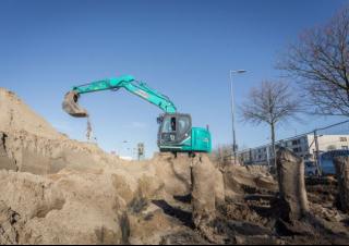 क्रॉलर एक्सकेवेटर Kobelco SK 140 SRLC 5