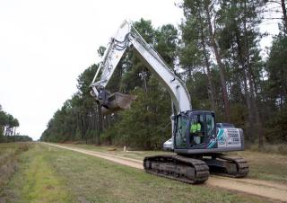 क्रॉलर एक्सकेवेटर Kobelco SK 210 H LC 10