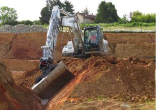 क्रॉलर एक्सकेवेटर Kobelco SK 210 H LC 10