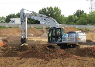 क्रॉलर एक्सकेवेटर Kobelco SK 210 H NLC 10