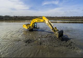 क्रॉलर एक्सकेवेटर Kobelco SK 260 LC 10