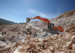 क्रॉलर एक्सकेवेटर Hitachi ZX 520 LCH-3