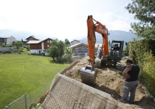क्रॉलर एक्सकेवेटर Hitachi ZX 85 US BLC-3