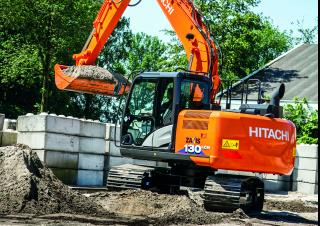 क्रॉलर एक्सकेवेटर Hitachi ZX130-6