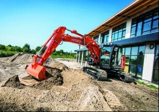 क्रॉलर एक्सकेवेटर Hitachi ZX135US-6