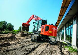 क्रॉलर एक्सकेवेटर Hitachi ZX135US-6