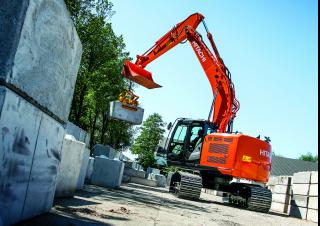 क्रॉलर एक्सकेवेटर Hitachi ZX225USRLC-6