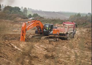 क्रॉलर एक्सकेवेटर Hitachi ZX350LCN-6