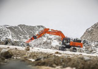 क्रॉलर एक्सकेवेटर Hitachi ZX490LCH-6
