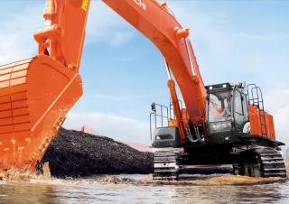 क्रॉलर एक्सकेवेटर Hitachi ZX670LCH-5G