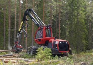 फॉरेस्ट मशीनरी हार्वेस्टर Komatsu 911