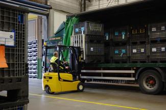 इलेक्ट्रिक फोर्कलिफ्ट Yale ERP1 VT SWB