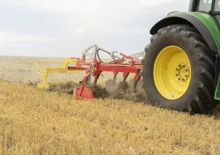 कल्टीवेटर Pöttinger Synkro 5030 K