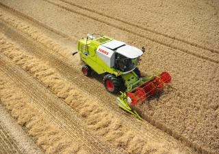कंबाइन हार्वेस्टर Claas Avero 160