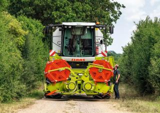 कंबाइन हार्वेस्टर Claas Avero 160