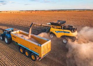 कंबाइन हार्वेस्टर New Holland CR10.90 ST5 Tracks+DFR