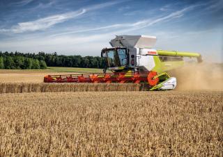 कंबाइन हार्वेस्टर Claas Lexion 7400